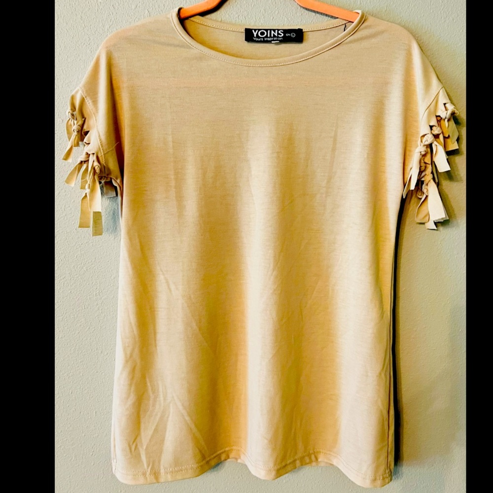 Tan tee with knotted sleeves